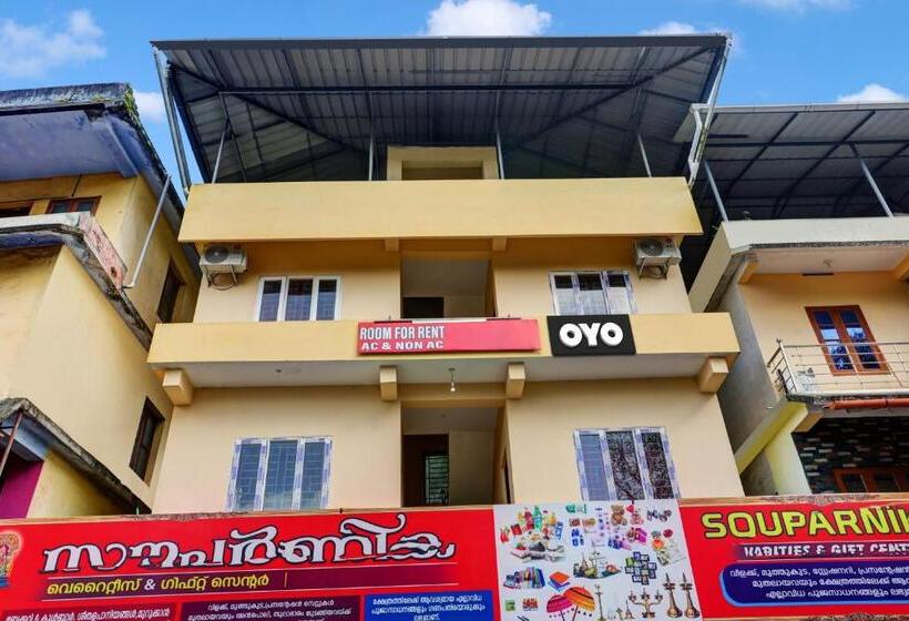 ホテル Oyo Flagship Souparnika Residency