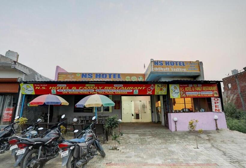 ホテル Oyo Ns Family Restaurant