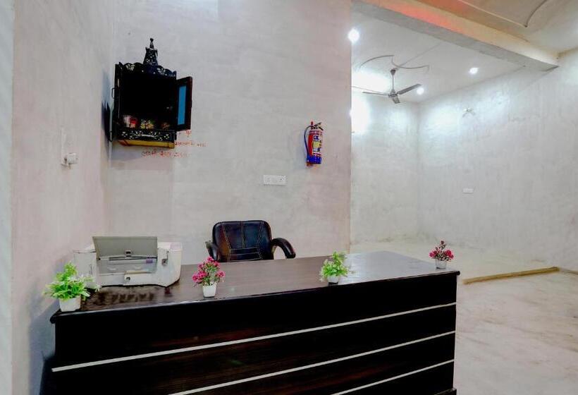 ホテル Oyo Ns Family Restaurant