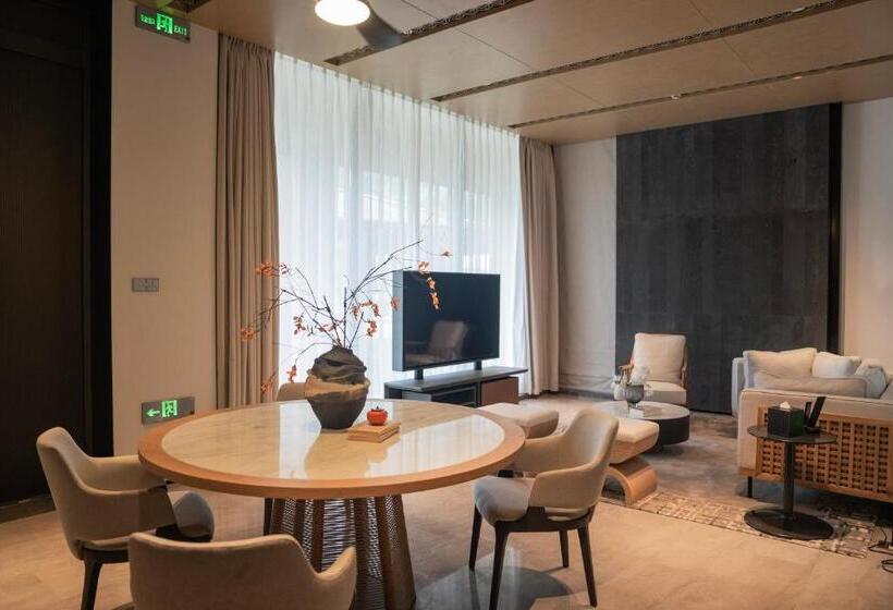 酒店 Phoenix River Yixing