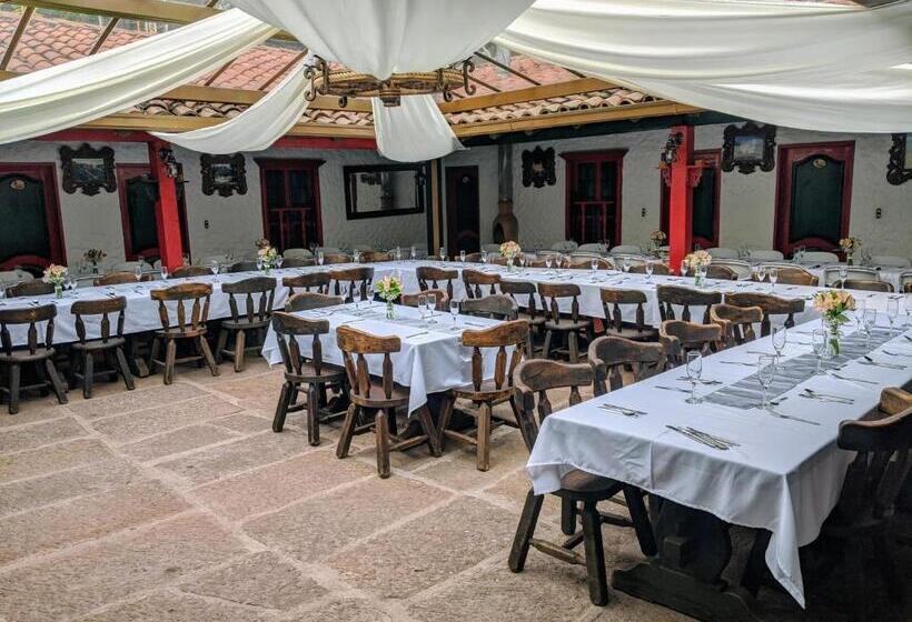 בית מלון כפרי Posada Aquilino