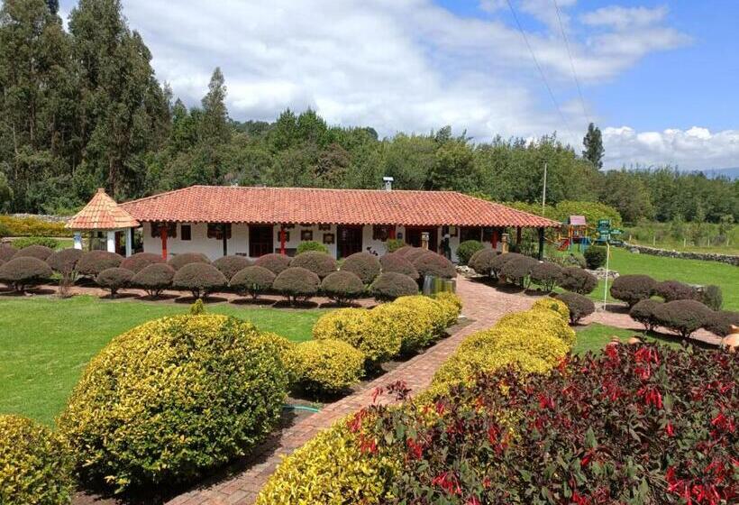 בית מלון כפרי Posada Aquilino