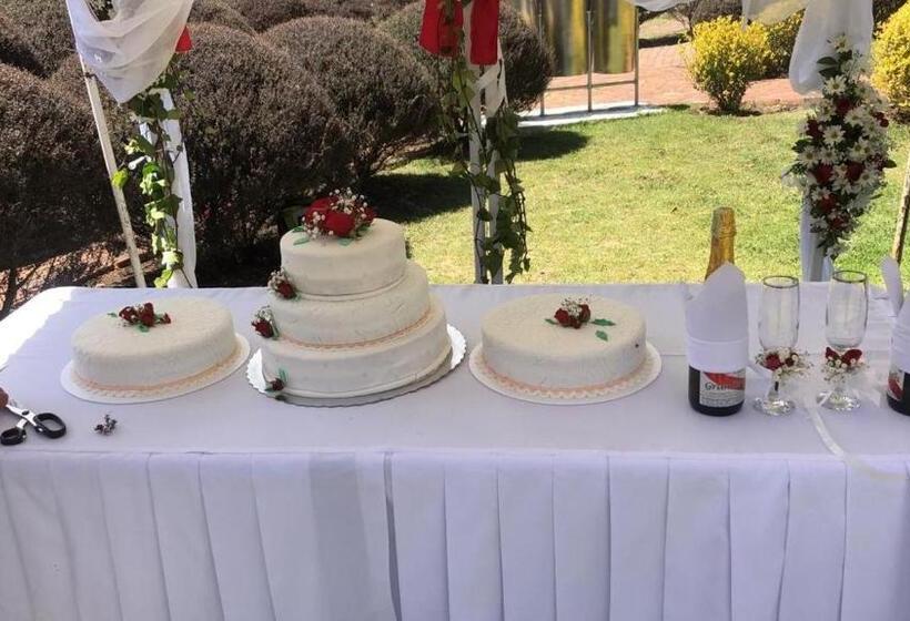 בית מלון כפרי Posada Aquilino