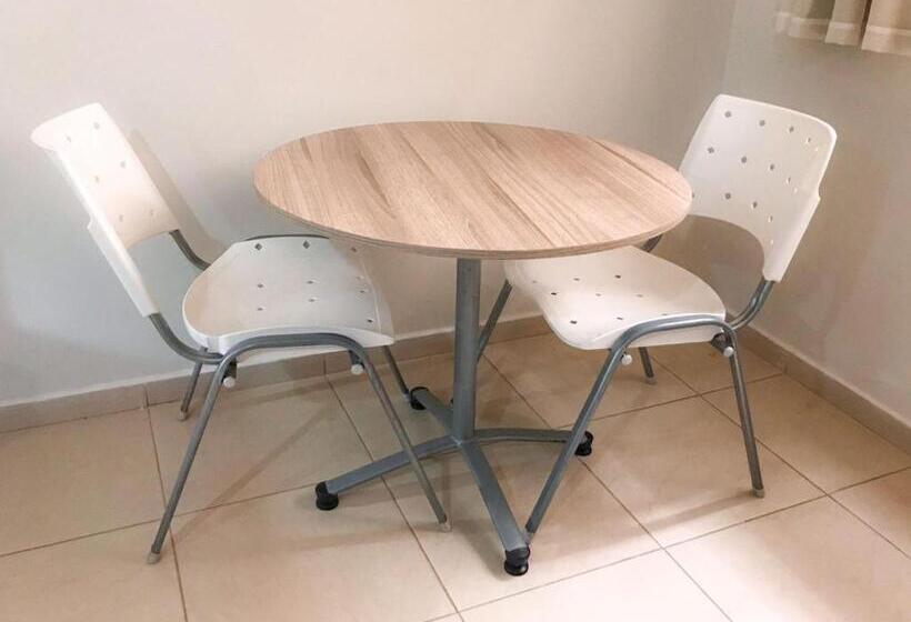 ホテル Renascer Ltda