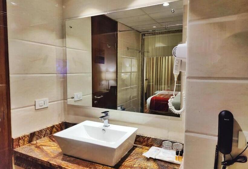 ホテル Royal Retreat Shimla