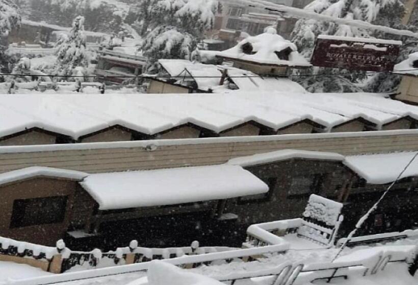 ホテル Royal Retreat Shimla