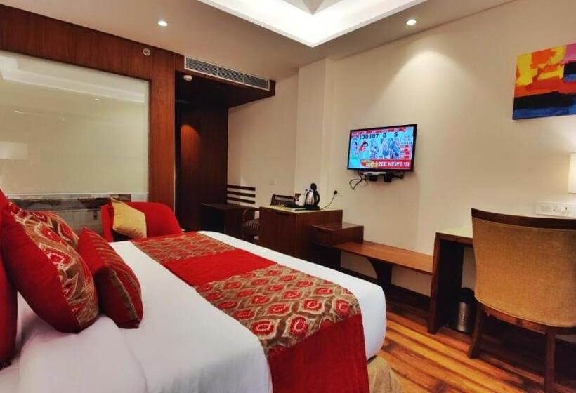 ホテル Royal Retreat Shimla