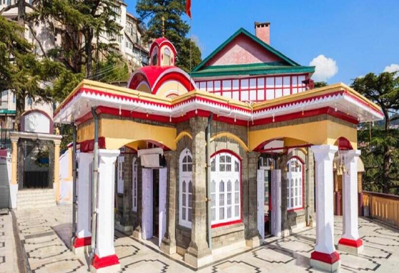 ホテル Royal Retreat Shimla