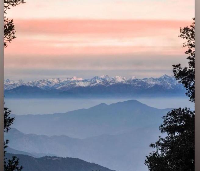 فندق The Goat Village