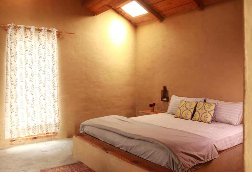 فندق The Goat Village