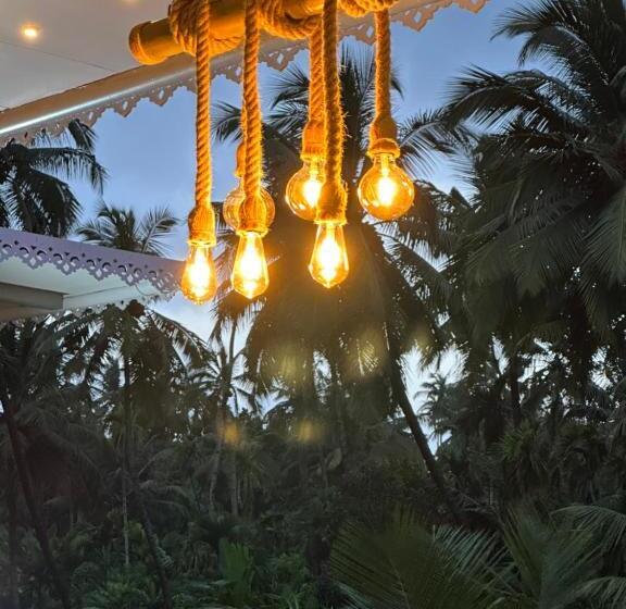 호텔 The Oasis Resort