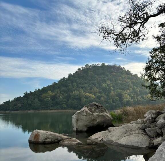 호텔 Wild Woods Tiger Resort