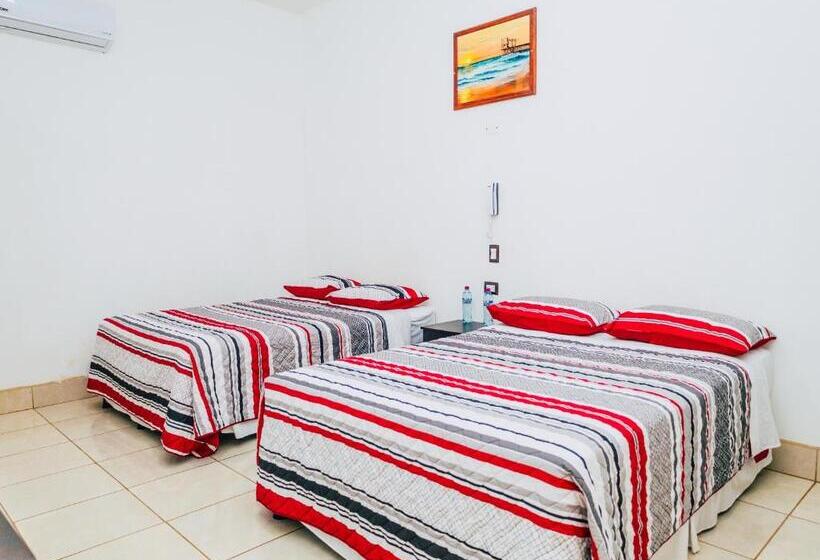 בית מלון כפרי Y Restaurante 7 Mares