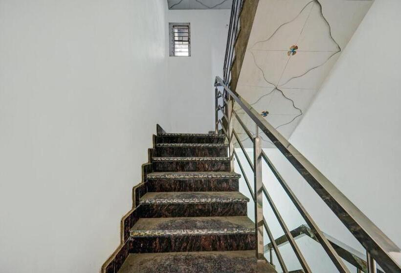 Oyo Flagship Hotel S Square Guest House