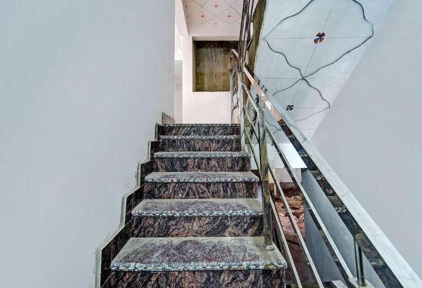 Oyo Flagship Hotel S Square Guest House