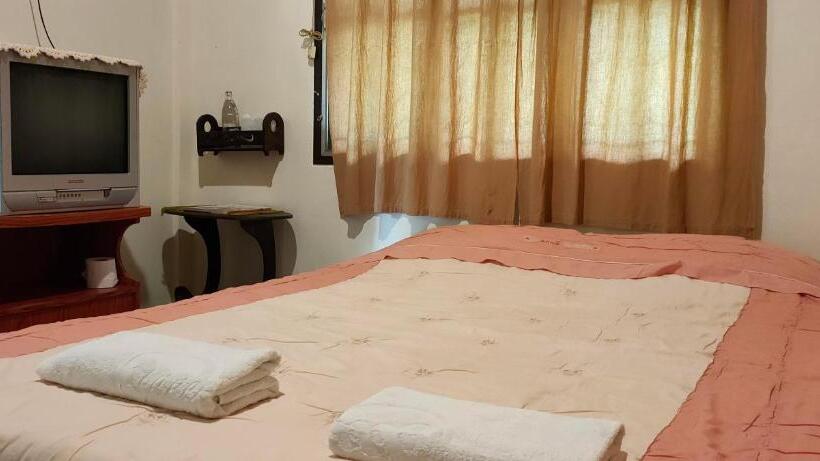 פנסיון ลิ้นฟ้าแคมป์ปิ้งรีสอร์ท