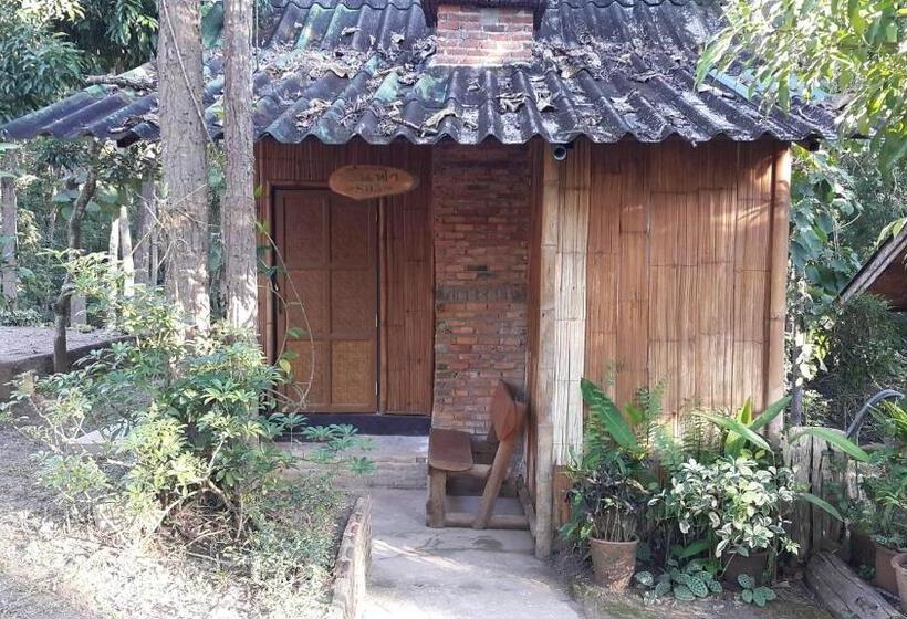 פנסיון ลิ้นฟ้าแคมป์ปิ้งรีสอร์ท