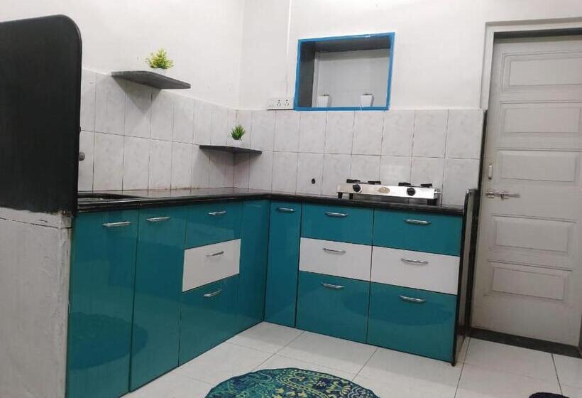 Pensión 2 Bhk Penthouse In Khar West With All Ammenties