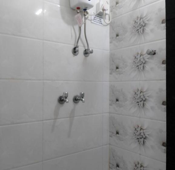 Pensión 2 Bhk Penthouse In Khar West With All Ammenties