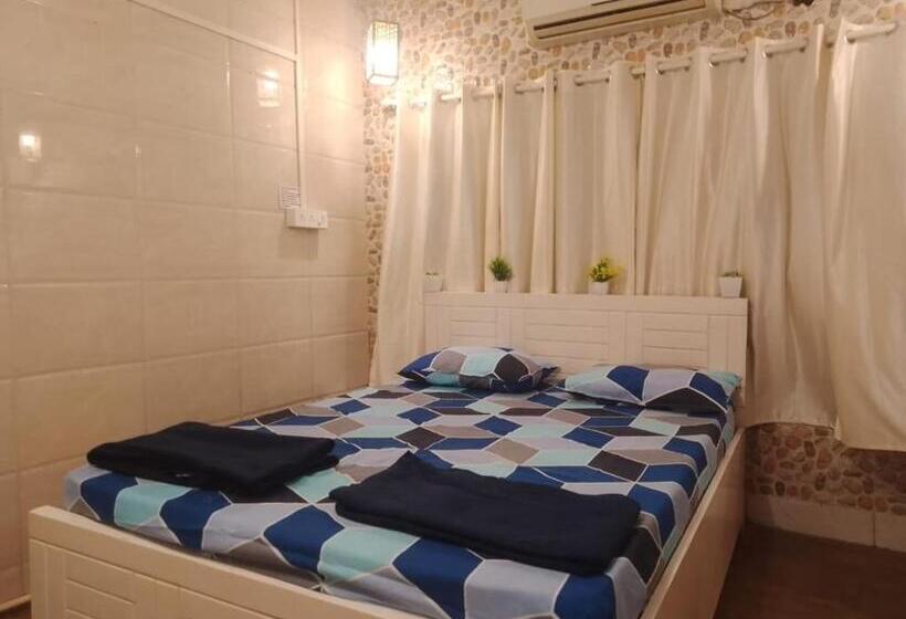 Pensión 2 Bhk Penthouse In Khar West With All Ammenties