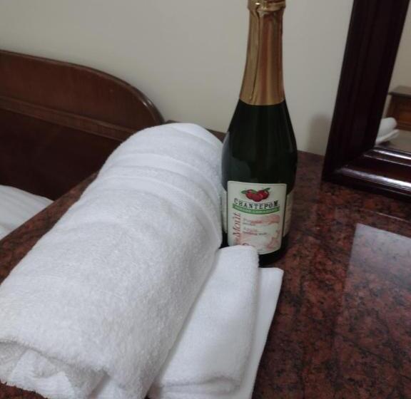 ペンション Smiling House! Montréal, 2 Chambres, Accueillant Et Charmant