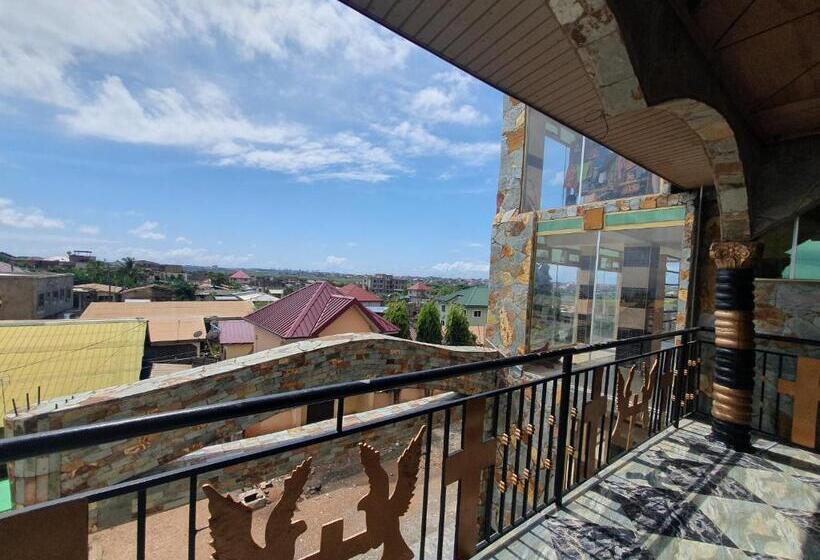 פנסיון Agyevilla