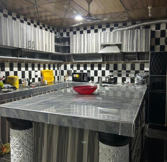 פנסיון Agyevilla