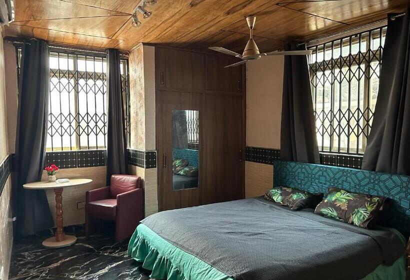 פנסיון Agyevilla