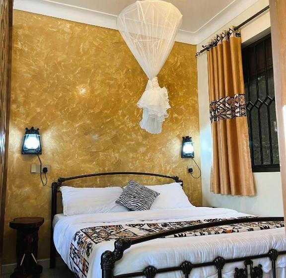 پانسیون Airy Studio Flat With Beautiful Garden