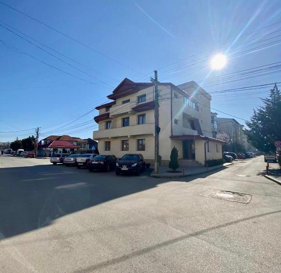 פנסיון Armonia