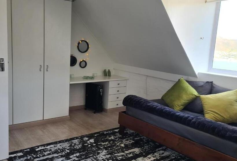 بنسيون Crestview Holiday Apartment