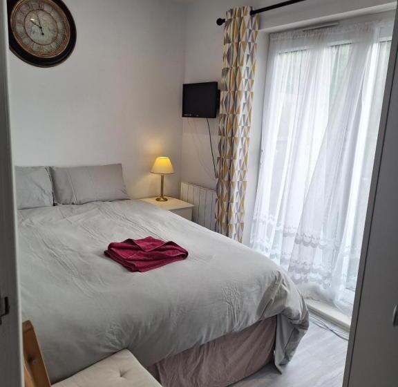 펜션 Deluxe Single Room Only For One Adult