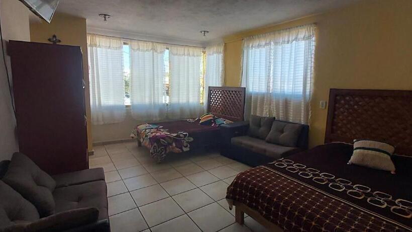 פנסיון Departamento San Francisco. 4 Personas