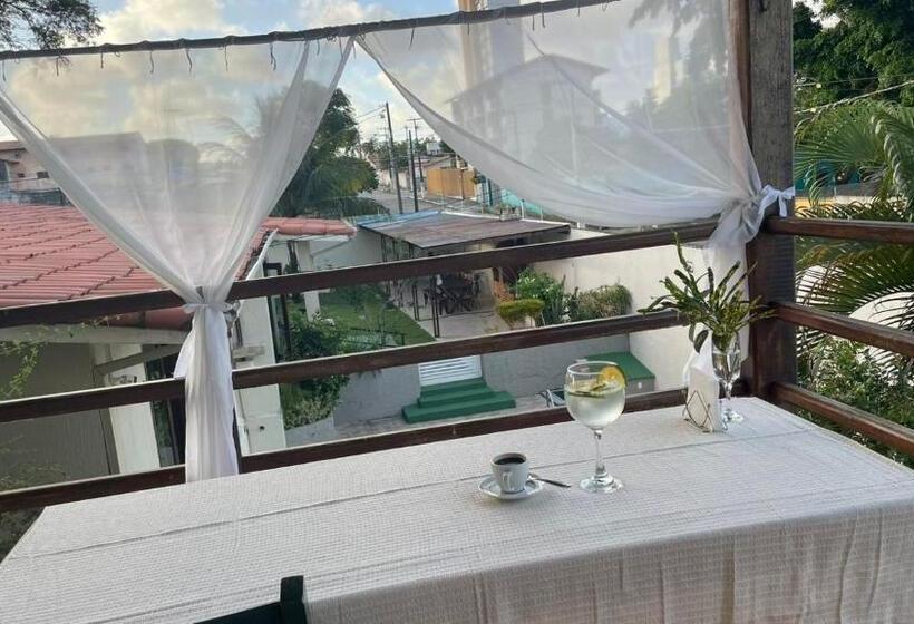 פנסיון Acm Flat