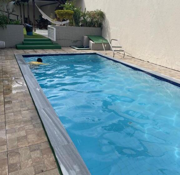 פנסיון Acm Flat