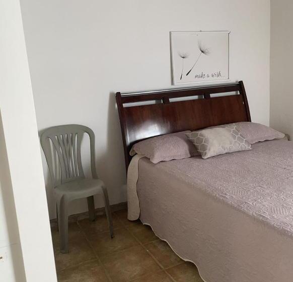 פנסיון Acm Flat