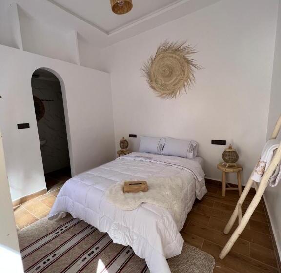 بنسيون Friendly Dades Lodge