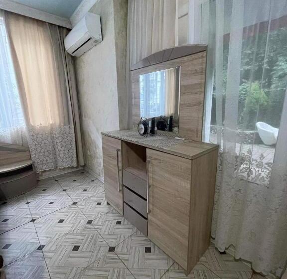 پانسیون Guesthouse Nuri