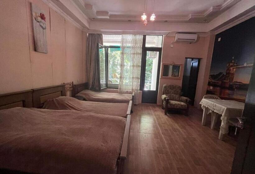 پانسیون Guesthouse Nuri