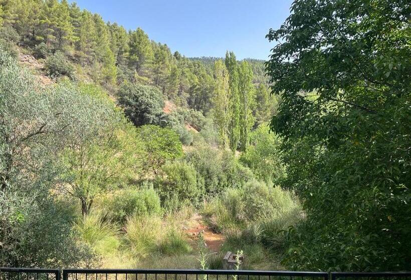 פנסיון Hostal Restaurante Andra