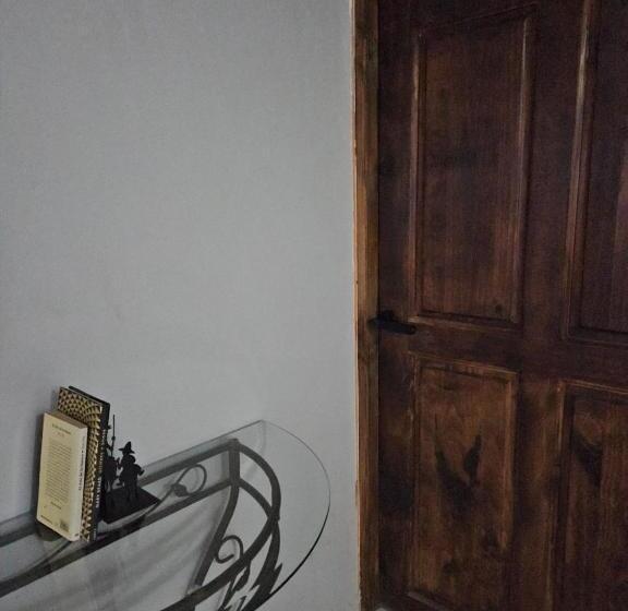 بنسيون Hostal Urbano