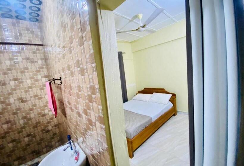 פנסיון King Boat Guest House And Pub