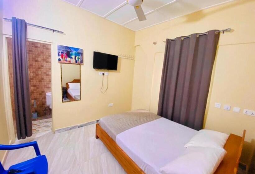 פנסיון King Boat Guest House And Pub