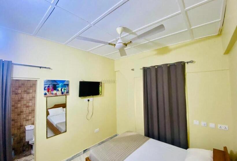 פנסיון King Boat Guest House And Pub