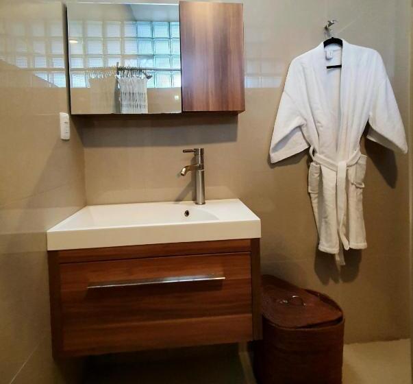 پانسیون Lindas Suites Eugenio Sue