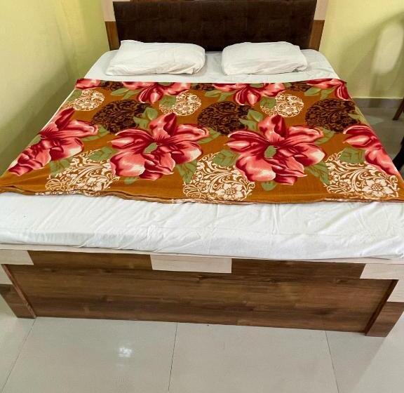 פנסיון Namaste Nirvana Guest House