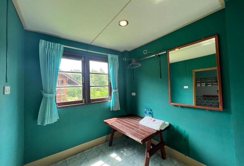 פנסיון Phet Ban Suan