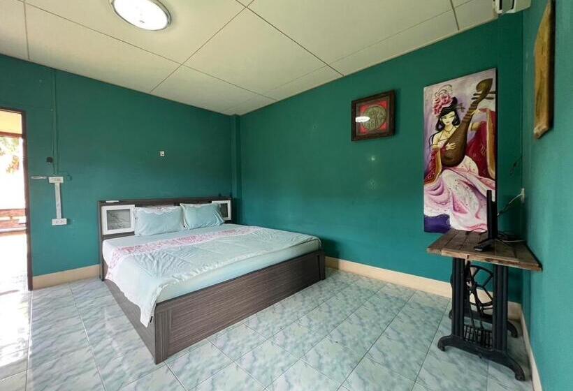 פנסיון Phet Ban Suan