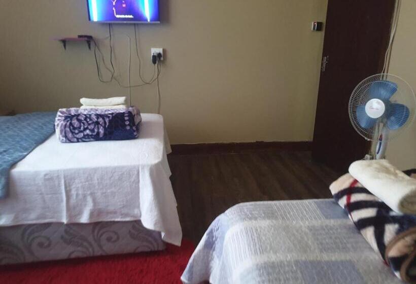 פנסיון Randgate Guesthouse