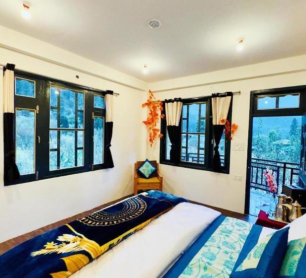 Пансион Rare House